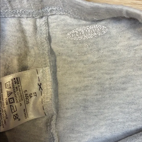 Old Navy Light Gray Cartwheel Bike Shorts 5T - Picture 2 of 3